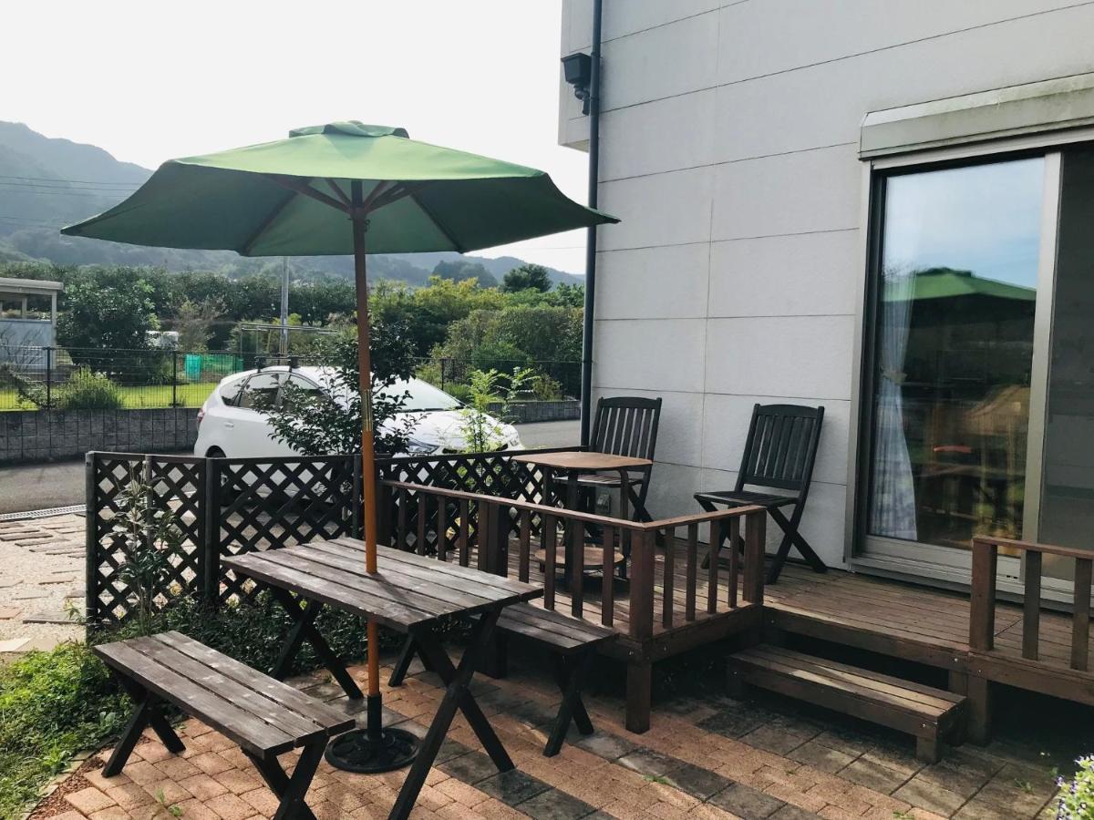 Yamanobenomichi Teku Teku Hotel Tenri Exterior foto